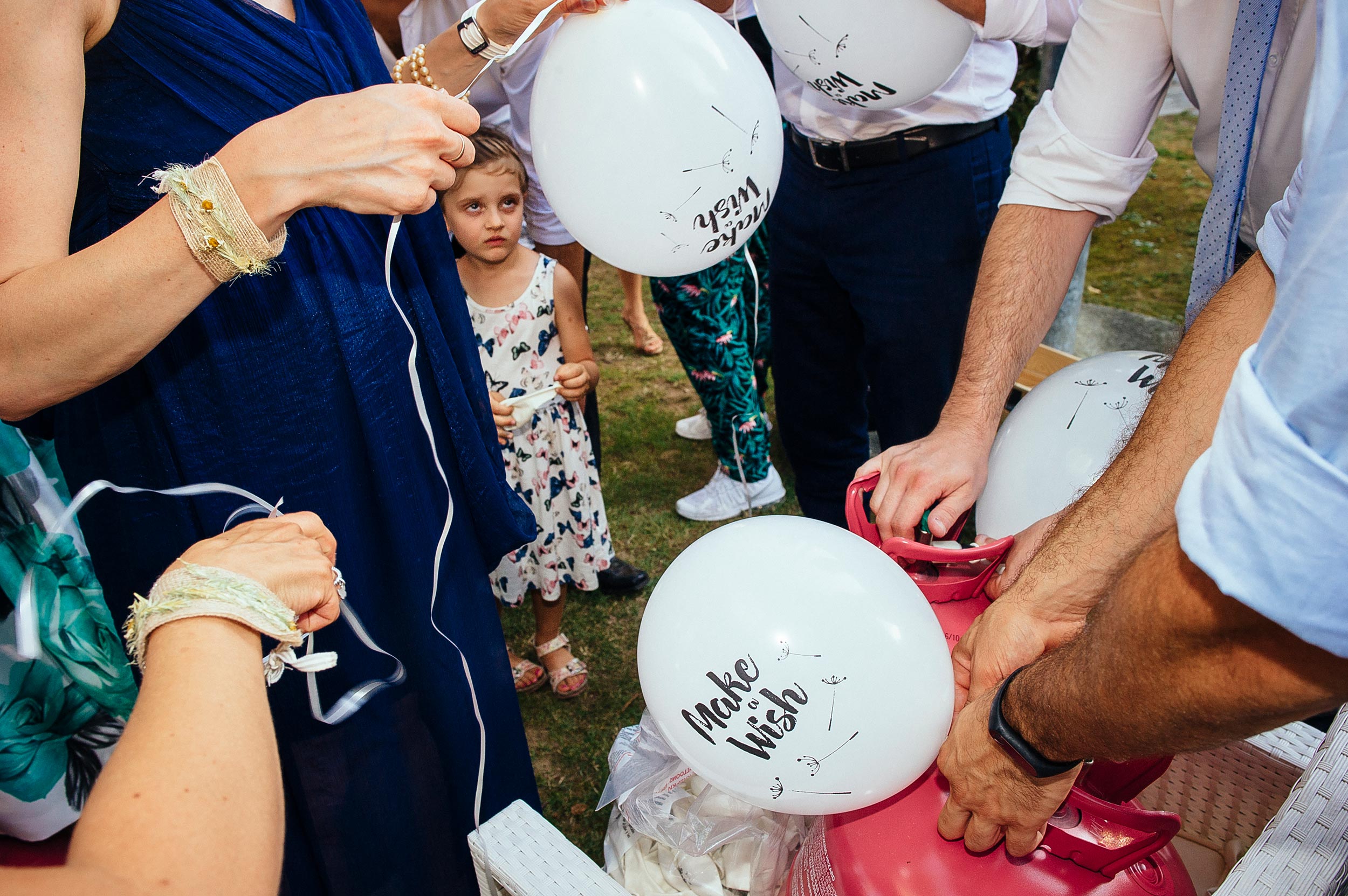 make a wish sad girl and ballons wedding in italy
