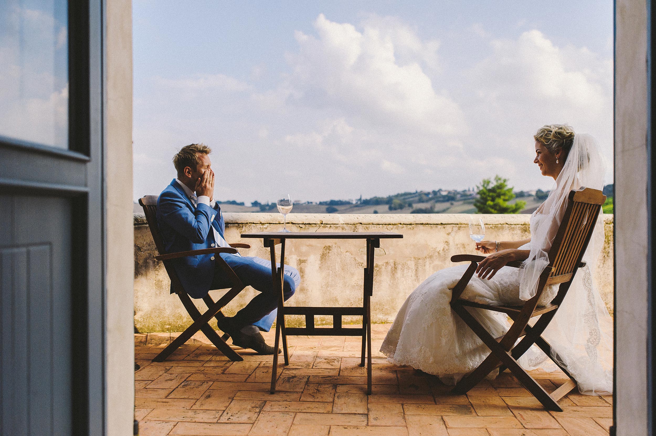 tuscany wedding marche italy castello di monterado photography by Alessandro Avenali