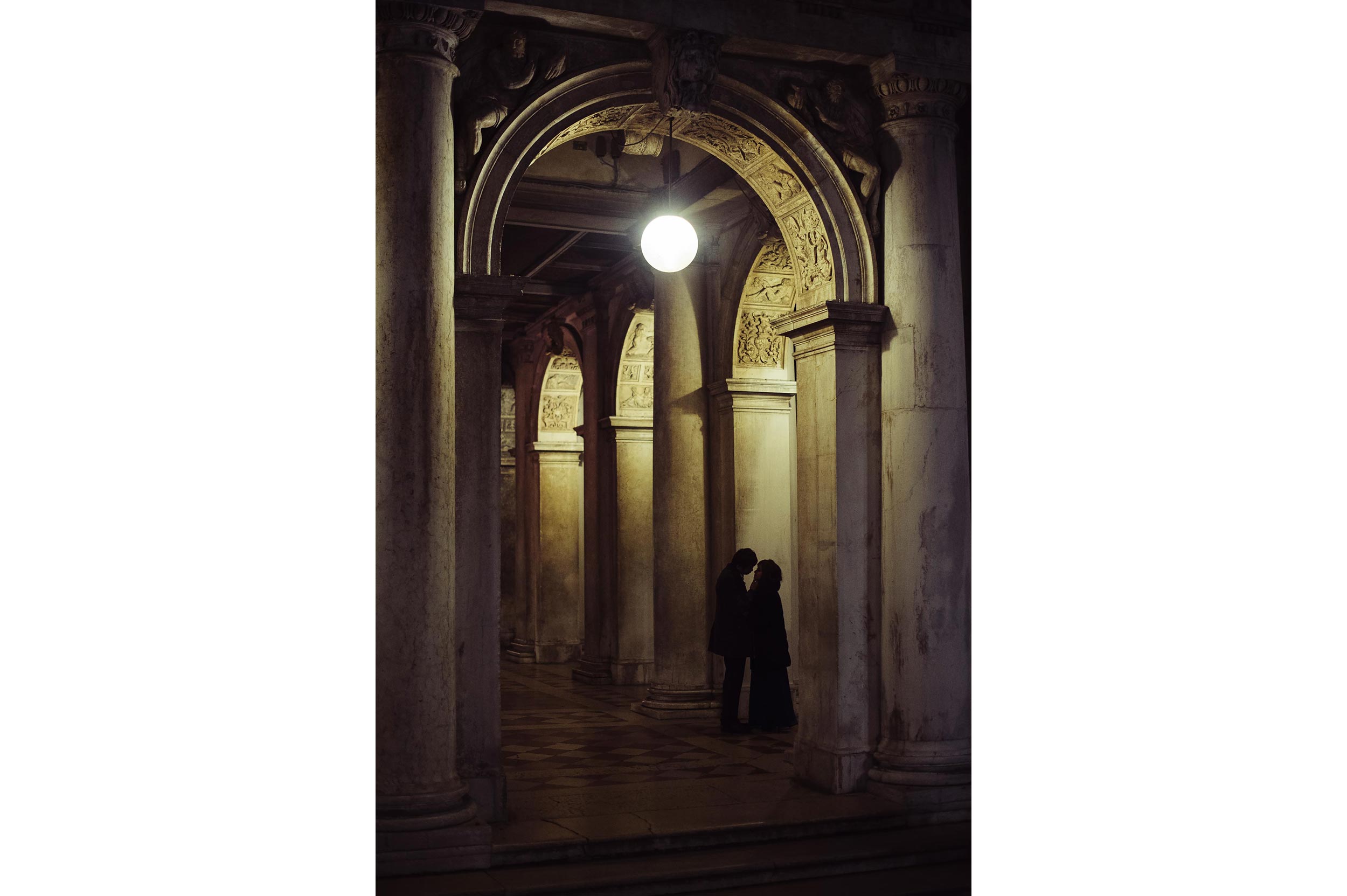 Love couple portrait in Venice at night